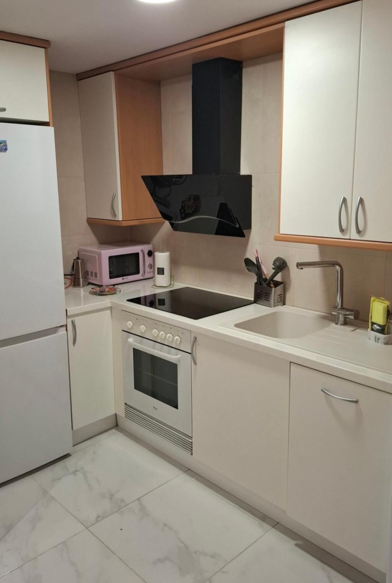 Moderno Apartamento Con Garaje Privado En El Centro De Vigo Oda fotoğraf